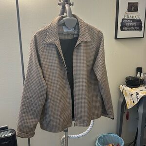 EUC zip plaid medium weight jacket